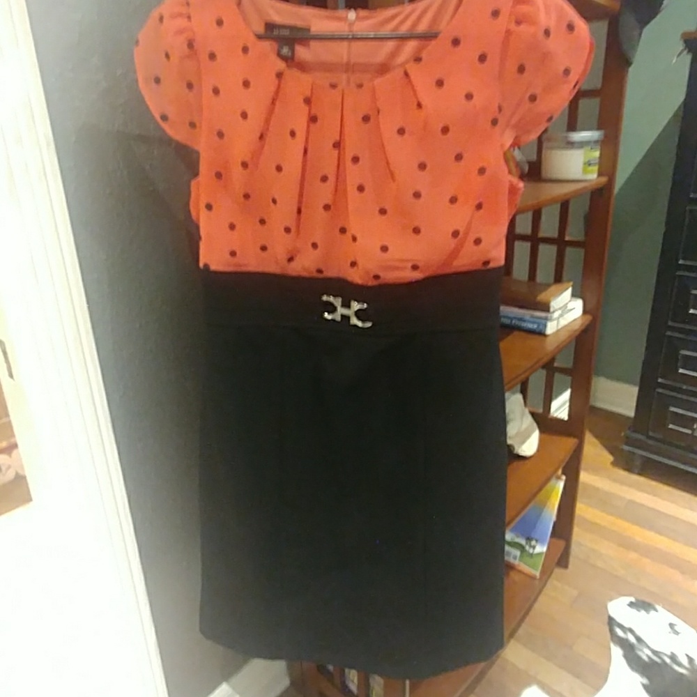 Dress - Picture 4 of 4